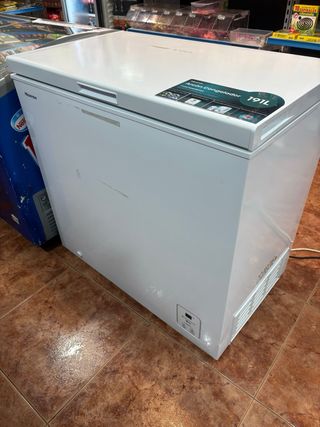 Nevera expositor     Gente seria no mariantes