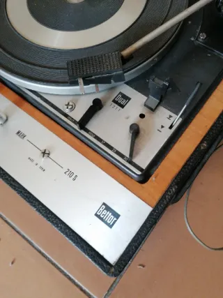 Tocadiscos Bettor Vintage