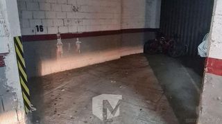 Garaje en venta en Santa Clara-Caputxins-Hospital en Vic