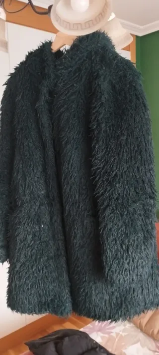 Abrigo mujer pelo verde