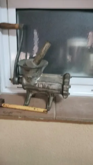 Máquina de hacer chorizos antigua