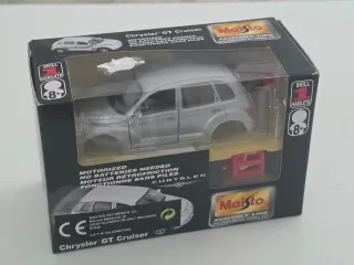 Maisto Chrysler PT Cruiser Kit Metal