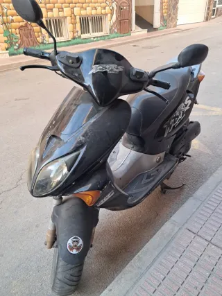 Honda X8RS Scooter Negra
