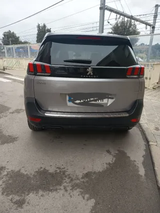 Peugeot 5008 2020
