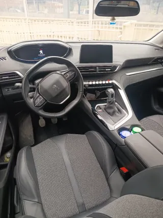 Peugeot 5008 2020