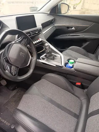 Peugeot 5008 2020