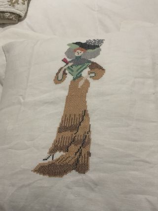 Cojines lino bordados a mano