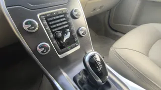 Volvo XC70 D4 2.4d AWD 11/2015 170000kms