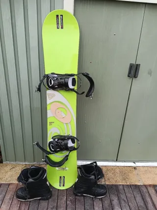 Tabla Snowboard y Botas Talla 43