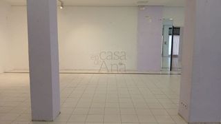 Local comercial en venta en San Pedro de Deusto-La Ribera en Bilbao