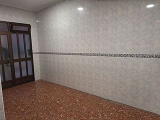 Piso en venta en Ciutat Fallera en Valencia