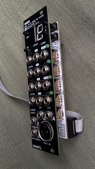 BASTL 1983 Interfaccia polifonica MIDI-TO-CV/GATE
