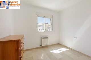 Casa adosada en venta en Ogíjares