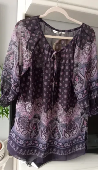 Blusón tipo gasa estampado malva/morado talla M