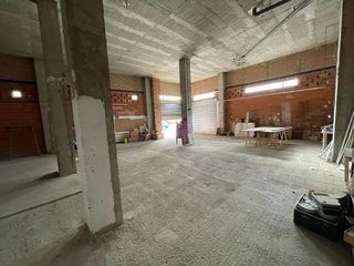 Local comercial en alquiler en Zona Ausias March en Alboraya