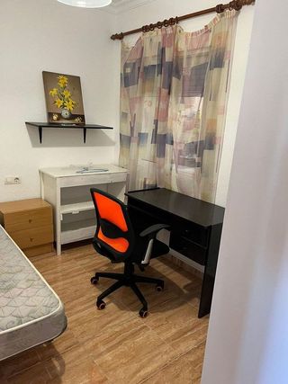 Piso en alquiler en Pajaritos - Plaza de Toros en Granada