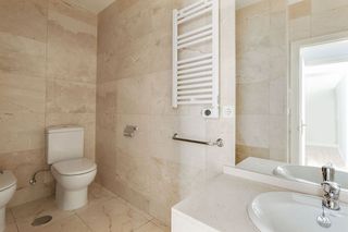 Piso en alquiler en Cuatro Caminos en Madrid