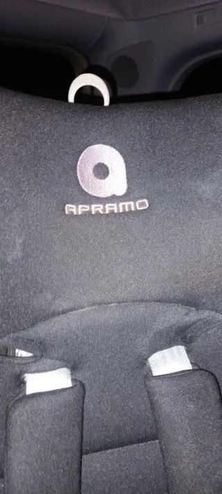 Silla de coche infantil negra