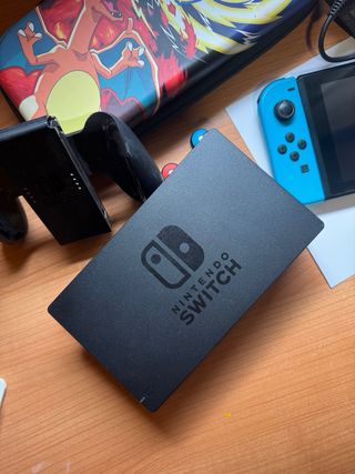 Nintendo Switch Azul/Rojo + Accesorios Con funda