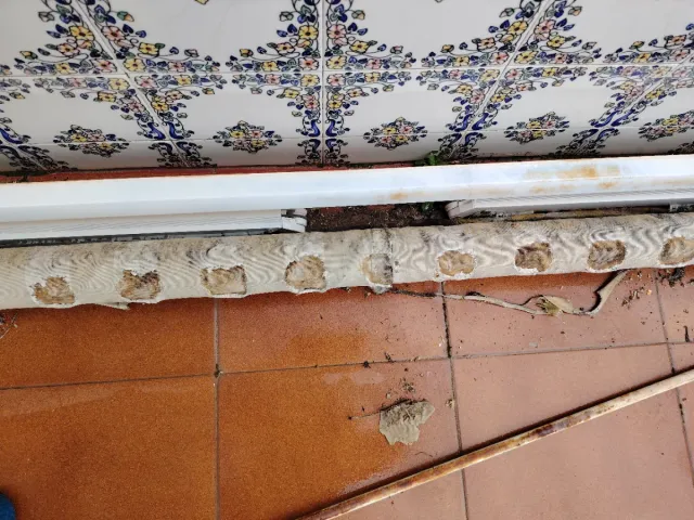 Estructura toldo brazo metal y plástico