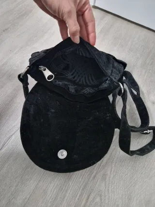 Bolso negro ante y tejido trenzado