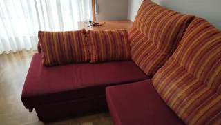 Sofá Chaiselongue Tela Naranja y Rojo