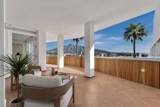 Piso en venta en Nueva Andalucía centro en Marbella