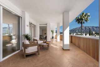 Piso en venta en Nueva Andalucía centro en Marbella