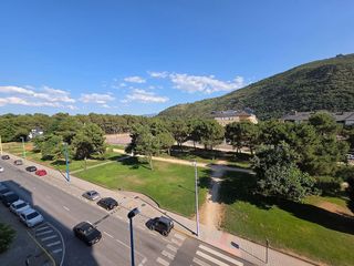 Piso en venta en Flores de Sil - La Placa en Ponferrada