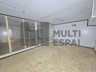 Local comercial en alquiler en La Plana en Esplugues de Llobregat