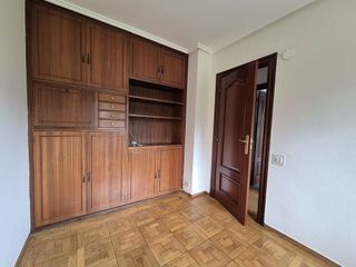 Piso en alquiler en Auditorio - Parque Invierno en Oviedo