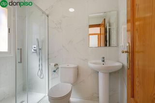 Casa adosada en venta en Ogíjares