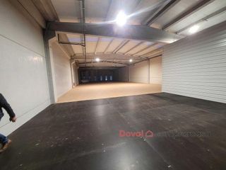 Nave industrial en alquiler en Mos