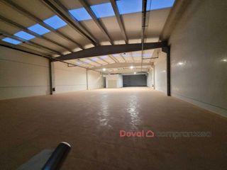 Nave industrial en alquiler en Mos