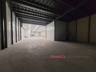 Nave industrial en alquiler en Mos