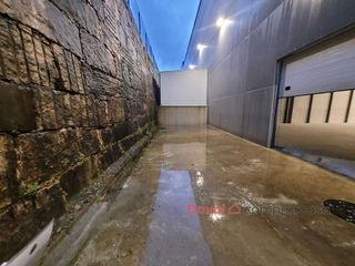 Nave industrial en alquiler en Mos