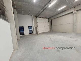 Nave industrial en alquiler en Mos