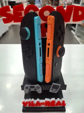 Joy-Cons + Adaptador Nintendo Switch V2