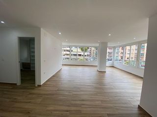 Piso en venta en  El Acequión - Los Naúfragos en Torrevieja