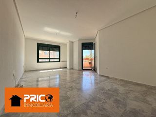 Piso en venta en Ruta de la Plata en Cáceres