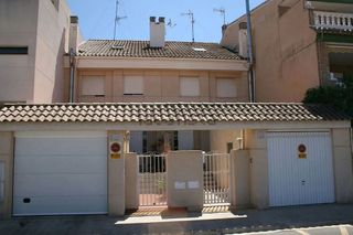 Casa pareada en venta en Canet d´En Berenguer