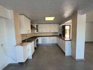 Chalet en venta en Peña de las Águilas en Elche