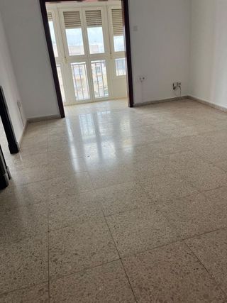 Piso en alquiler en Plaza de Toros - Santa Rita en Almería