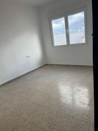 Piso en alquiler en Plaza de Toros - Santa Rita en Almería