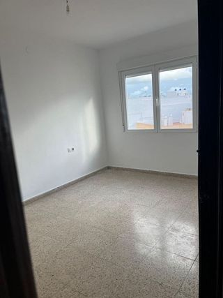 Piso en alquiler en Plaza de Toros - Santa Rita en Almería