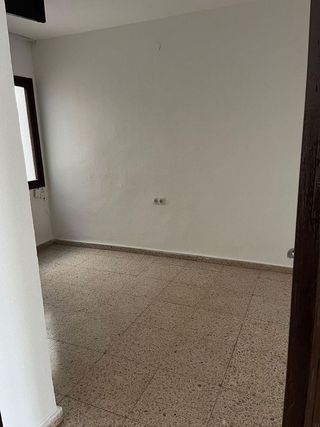Piso en alquiler en Plaza de Toros - Santa Rita en Almería