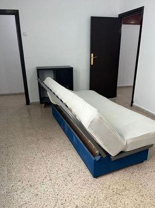 Piso en alquiler en Plaza de Toros - Santa Rita en Almería