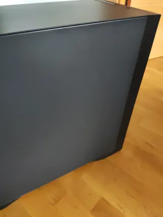 Caja Antec P101 Silent Midi