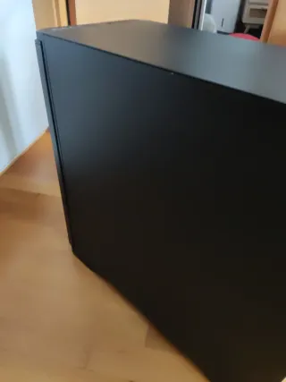 Caja Antec P101 Silent Midi