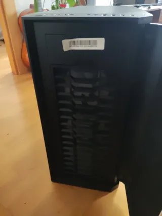 Caja Antec P101 Silent Midi